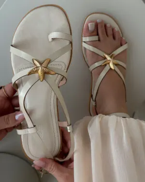 Morena Blanc - Flat ocean off