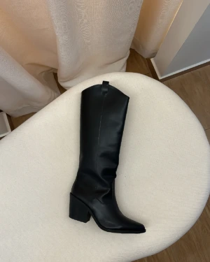Morena Blanc - Bota quinn basic