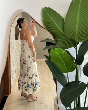 Morena Blanc - Vestido longo aquaflora FARM