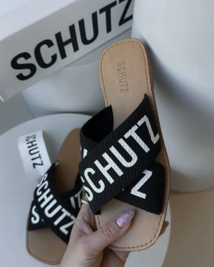 Morena Blanc - Flat SCHUTZ